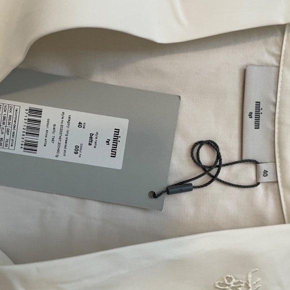 Minimum cotton poplin collared white shirt - Picture 3 of 4